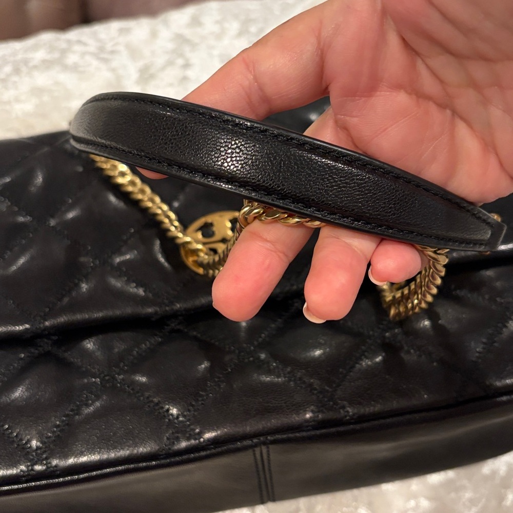 Tory Burch Black Quilted Leather Shoulder Bag- new - Picture 11 of 14
